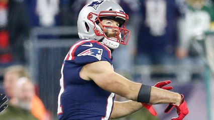 Edelman heaves cross-field trick pass for 37 yards