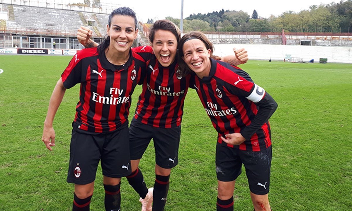 Spettacolo rossonero a Varese: 3-0 alla Juve
