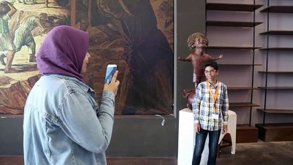 Bronze Mo Salah statue gets mixed reviews