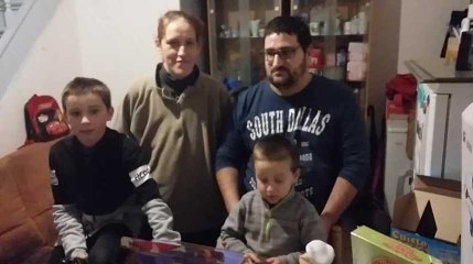 St-Georges: Pepone offre des cadeaux à une famille de Gilly
