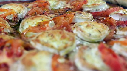 Download Video: Como fazer pizza de queijo de cabra e pesto