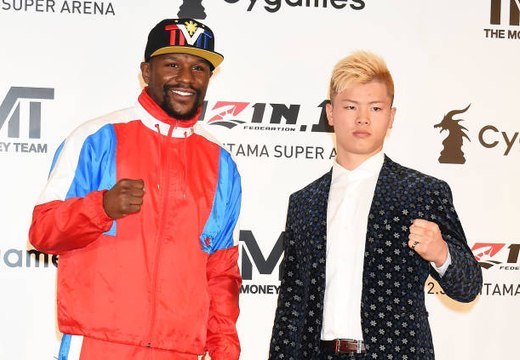 Floyd Mayweather to Fight Japanese Kickboxer on New Years Eve