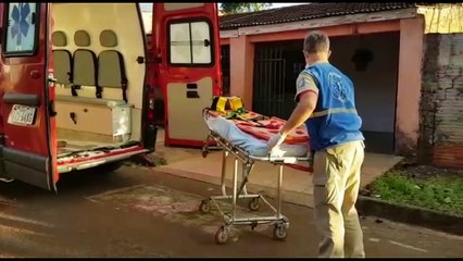 Adolescente sofre ferimentos com lâmina