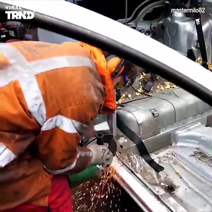 This car will turn your world upside down! ‍Credit: goo.gl/MGVCCd