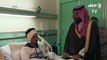 ولي العهد السعودي يتفقد جنودا جرحى يتلقون العلاج في مستشفى عسكري بالرياض