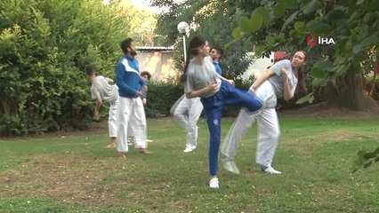 Beş İzmirli Avrupa Sahnesinde