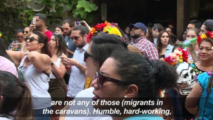 Latina actresses encourage voters in Miami
