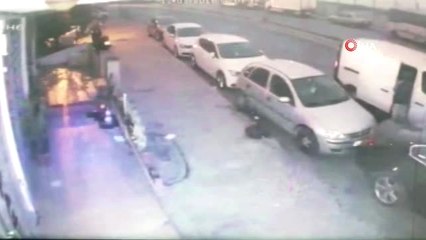 Alarma Aldırmadılar 8 Kişi Girdiler, 5 Dakika da 45 Bin TL'lik Malzeme Çaldılar... O Anlar Kamerada