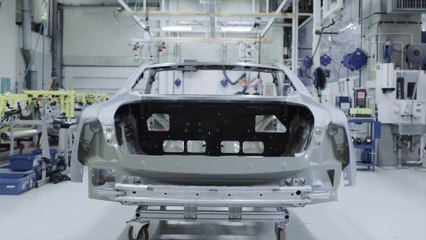 Sichere und feste Karbonfaser-Karosserie- Polestar meistert erfolgreich ersten Crashtest