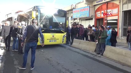 Şanlıurfa'da Trafik Cezalarına Tepki Gösteren Esnaf Yol Kapattı