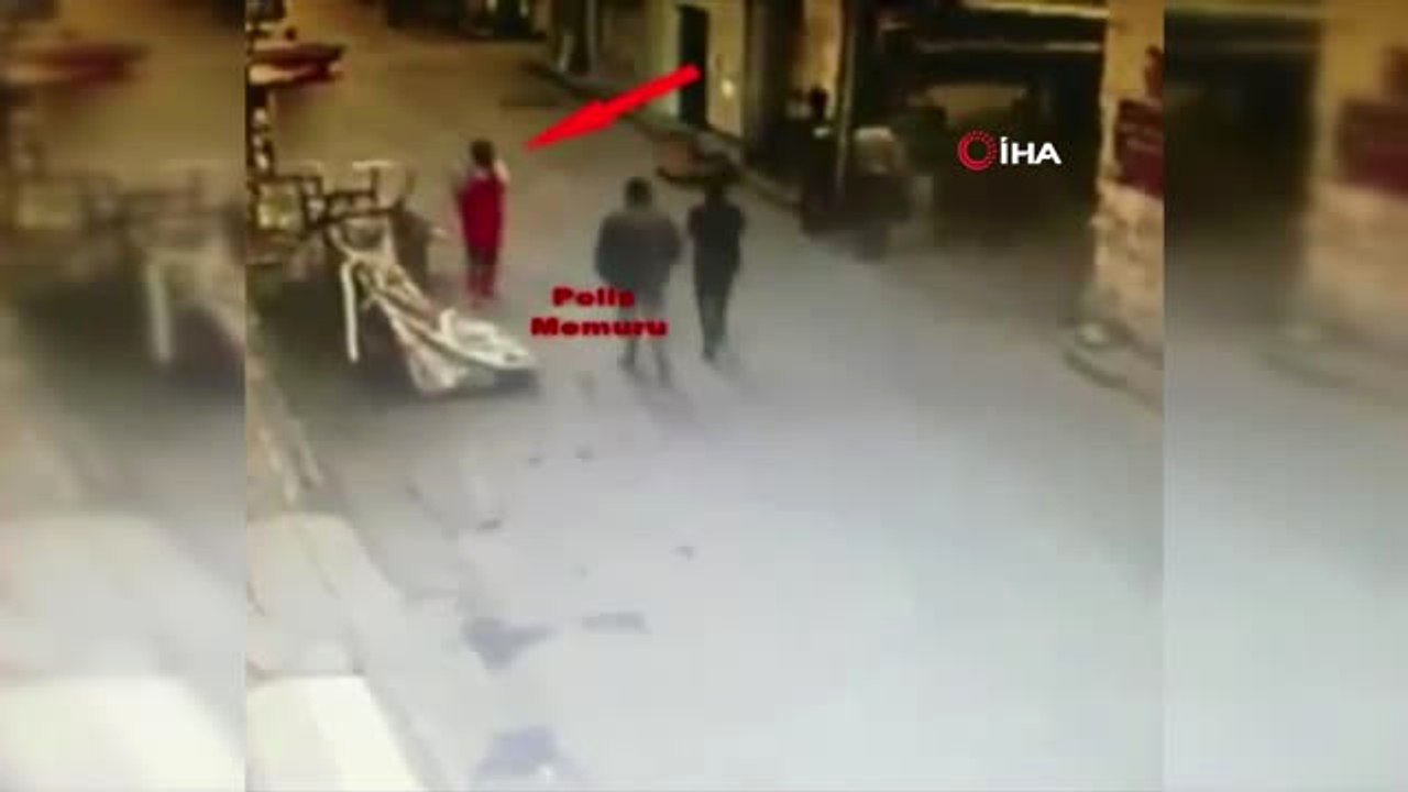 Polis Ekipleri, Uyuşturucu Satıcısını Boyacı Kılığına Girerek Böyle Yakaladı