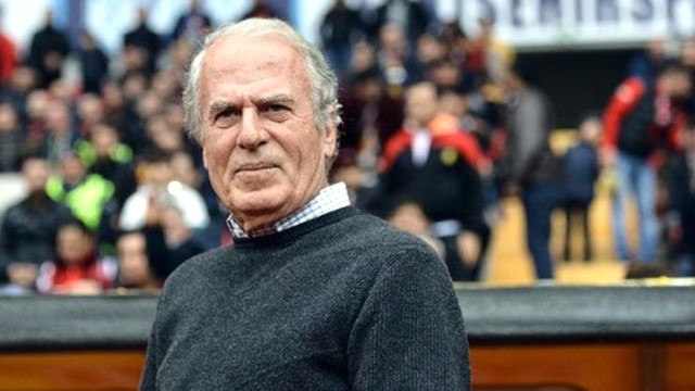 Kasımpaşa Teknik Direktörü Mustafa Denizli: Derwall'in Arkasında Kedi Gibiydim