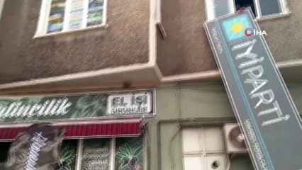 İYİ Parti'nin tabelaları indirildi