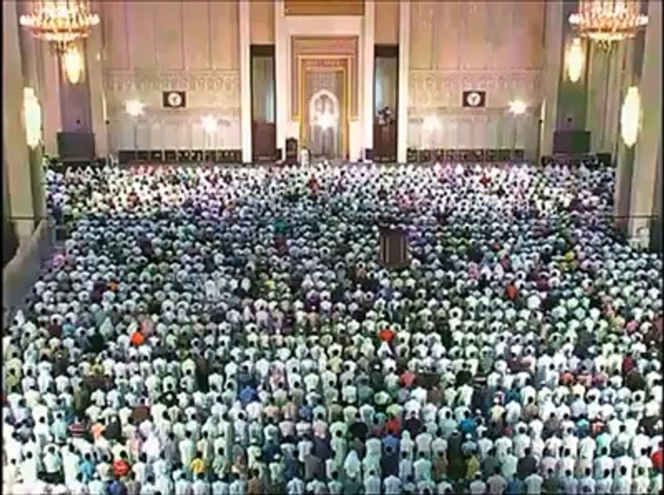 ‫والله إني بالخجل مثل محمـوم مُصـاب‬‫جيت بالتقصير والذنـب نفسـي عابهـا ‬‫لكن إن العبـد لا مارجـع بعـد الغيـاب‬‫يغتفر لـه شردتـه بعـد طـول غيابهـا ‬‫من أنا