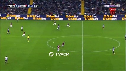 ميلان يهزم أودينيزى فى الوقت القاتل بالدوري الإيطالي