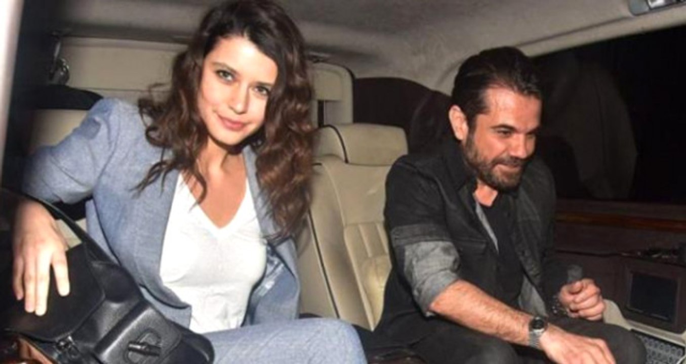 Kenan Doğulu ve Beren Saat Tam Bir Edis Hayranı Çıktı! Gittikleri Yere Davet Ediyorlar