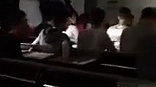 Power Cut Can't Stop Professor From Taking Class