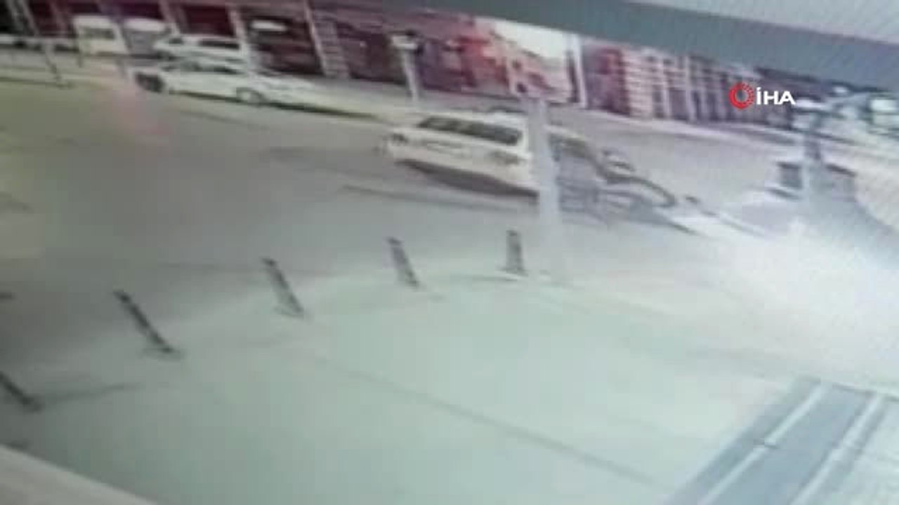 Beyoğlu'nda Gasp Ettiği Brezilyalı Turisti Taksiden Böyle Attı