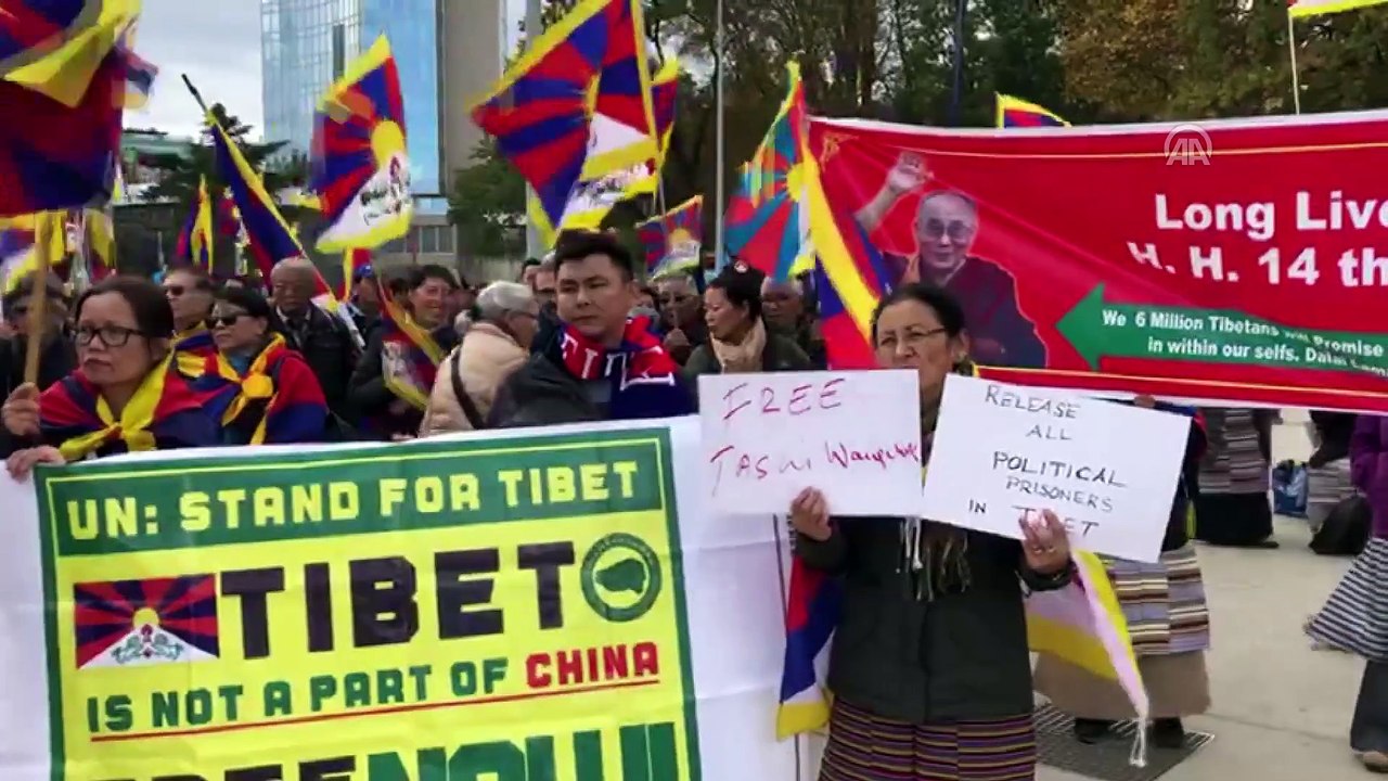 Birleşmiş Milletler binası önünde 'Çin' protestosu - CENEVRE