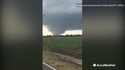 Download Video: Severe weather spawns huge tornado