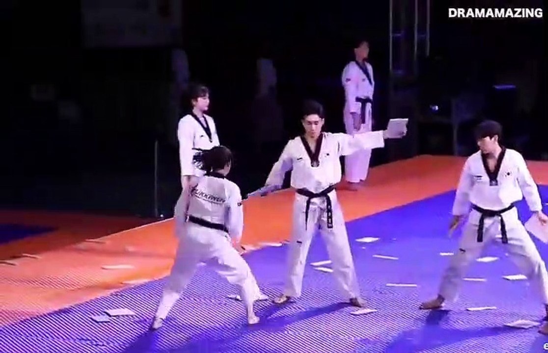 La vidéo d’une époustouflante démonstration de l’équipe de taekwondo coréenne