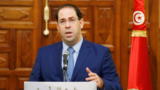 بين التعديل الحكومي ورفضه.. لمن القرار في تونس؟