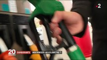 Prix du carburant : Emmanuel Macron appelle les collectivités à financer les aides