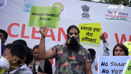 Scores protest over Delhi air pollution