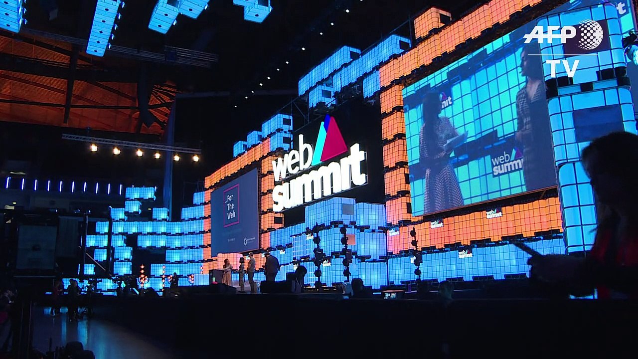 انطلاق قمة الإنترنت في لشبونة تحت شعار الصحوة الرقمية