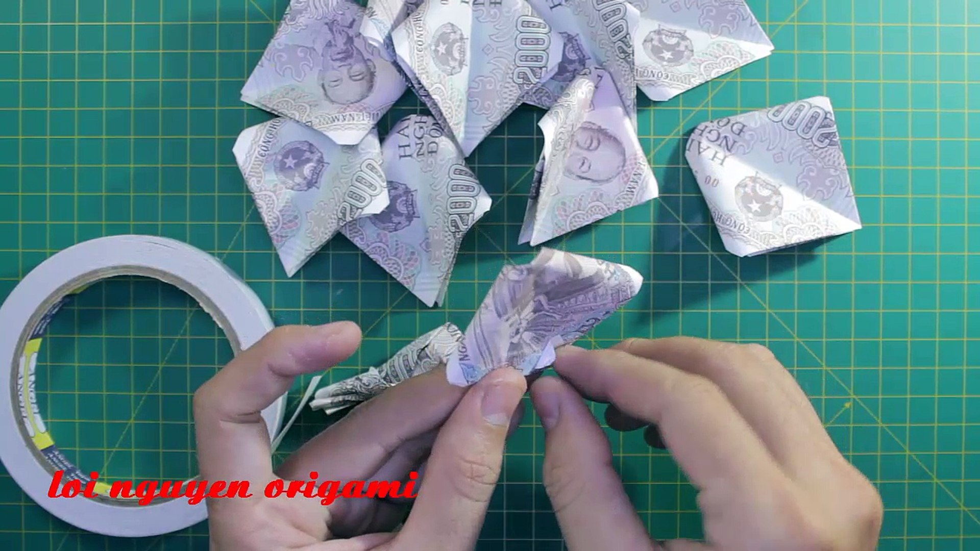 cách xếp hoa hồng bằng tiền giấy origami rose money Loi Nguyen ...