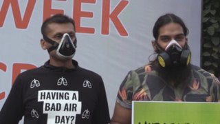 Manifestantes exigen en Delhi medidas contra la contaminación del aire