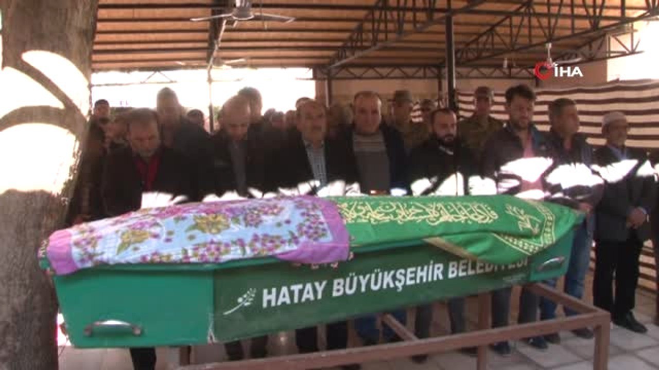 İskenderun'da 12'inci Kattan Düşerek Hayatını Kaybeden Minik Elif Defne Son Yolculuğuna Uğurlandı