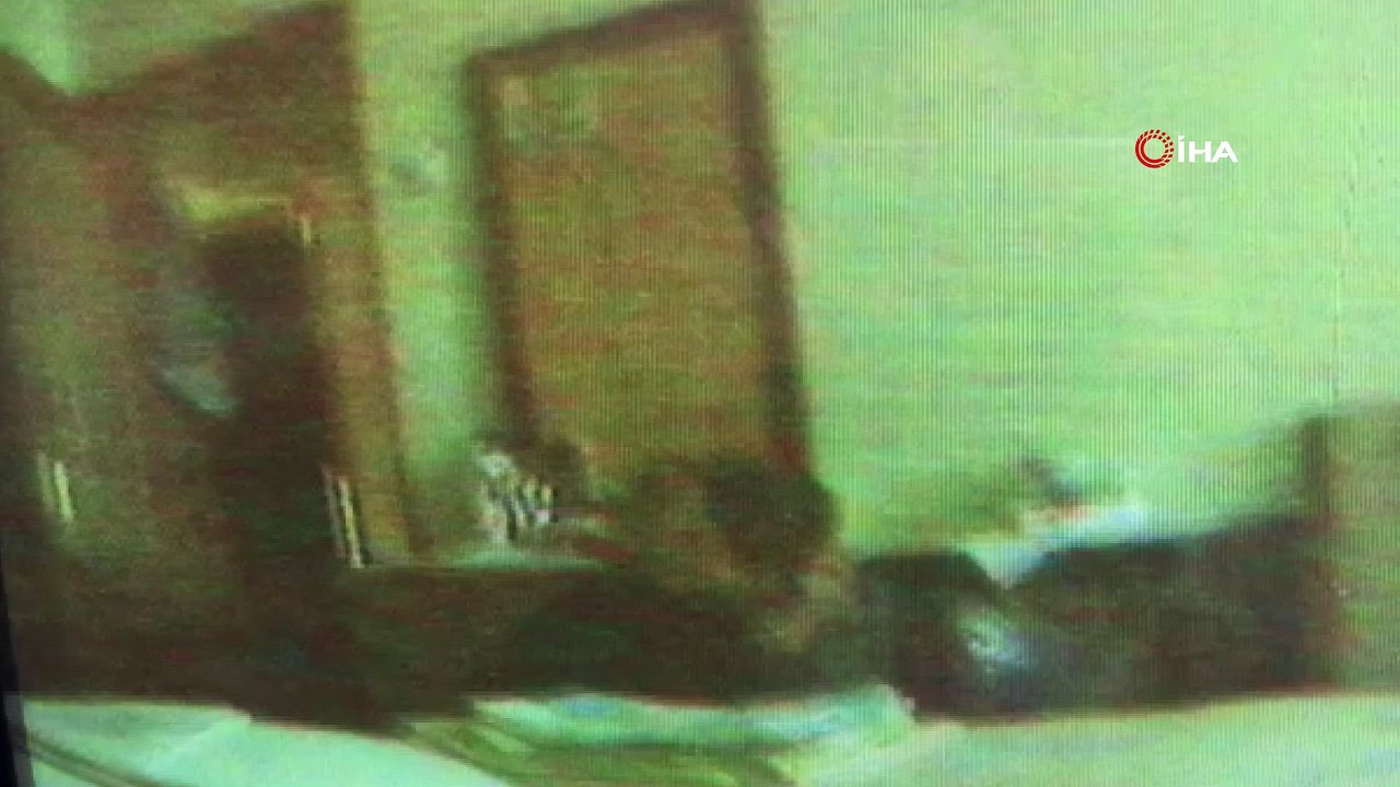 Eski ev sahibinin evini soyan hırsızlık zanlısı gizli kameraya yakalandı