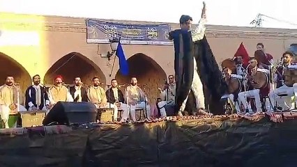 مباشر: الموسيقى البنزرتية لفرقة الاقطاب تعانق جمهور #نفطة بمهرجان #روحانيات