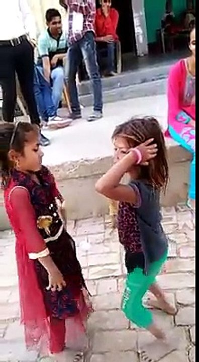 beatifull dance by a little girl