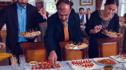 Efkan ve sahte ailesi... - Elimi Bırakma 14. Bölüm