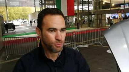 "Non nos chiens ne sont pas des junkies!" explique le capitaine Grégory