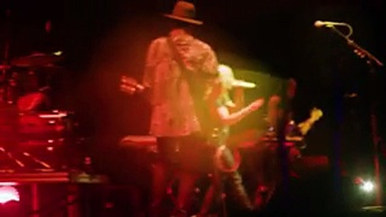 Metric - Tour Sizzle