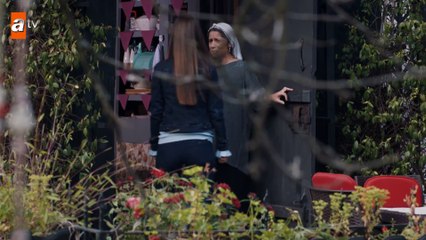 Vedat’a karşı kadın dayanışması! – Sen Anlat Karadeniz 29.Bölüm