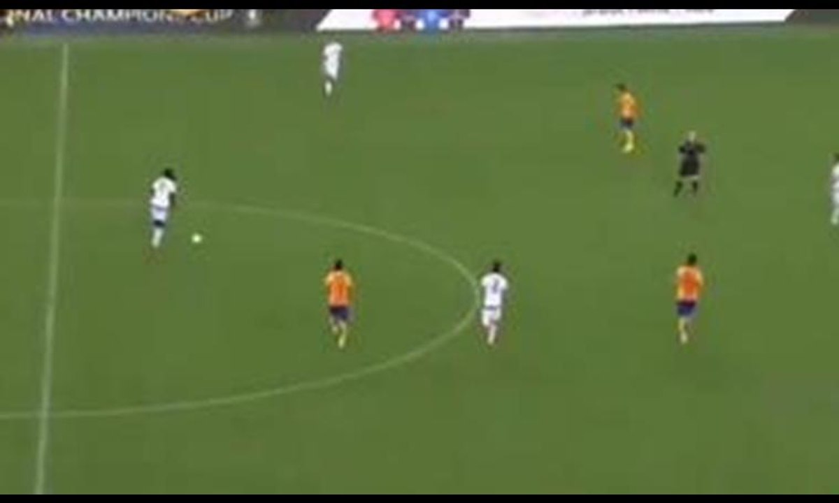 Eden Hazard'dan Barcelona'ya müthiş gol