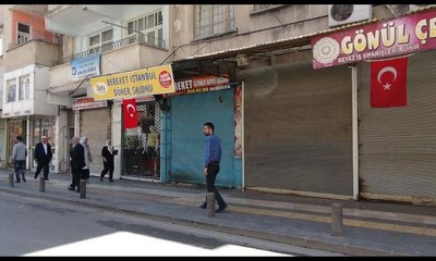 Kilis'te kepenkler kapandı... Esnaf: Onlar 1 tane atmış, biz 10 tane atmışız bunlar çözüm değil
