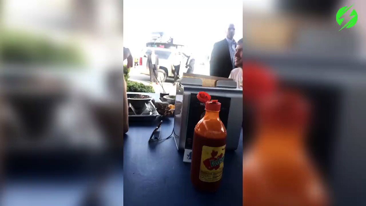 Quand Barack Obama débarque par surprise dans un restaurant