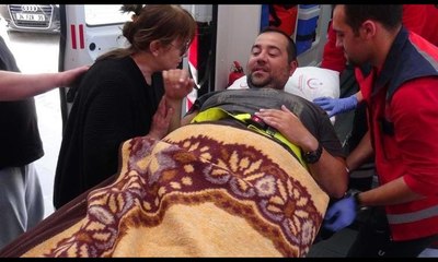 Ata Demirer ambulansın kapısı açılır açılmaz espriyi patlattı