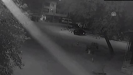 Silahlı Çatışma Anı Güvenlik Kamerasında