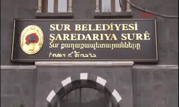 Diyarbakır'ın Sur ve Silvan belediyelerine kayyum atandı