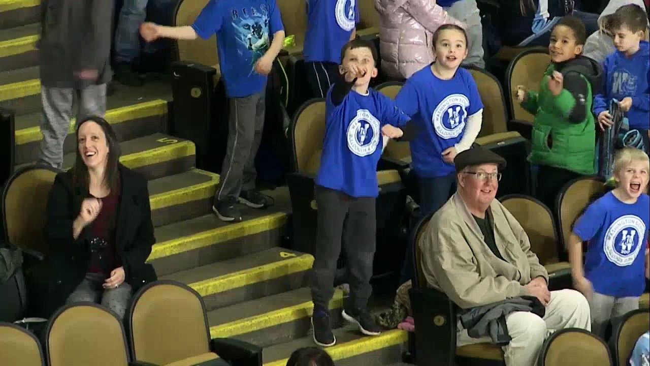 Chicago Wolves 5 Milwaukee Admirals 3