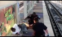 Polis şiddeti kamerada: Defalarca vurdu