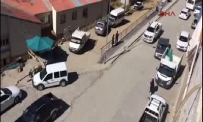 Şemdinli'deki bombalı saldırıda yaralılar hastaneye böyle getirildi