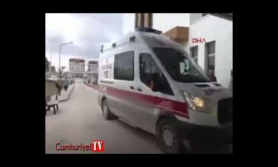 Hastanede temizlik görevlisi eşini sedyede görünce sinir krizi geçirdi