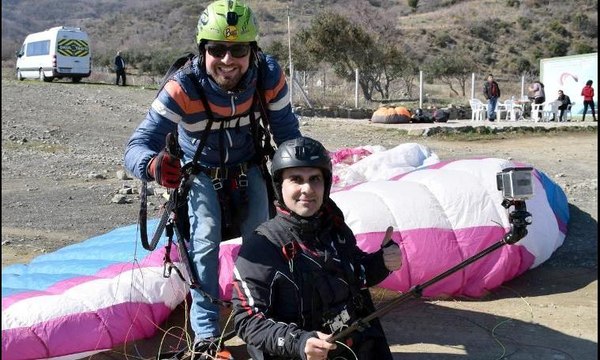 Yüzde 90 bedensel engelli, yamaç paraşütü ile uçup hayalini gerçekleştirdi